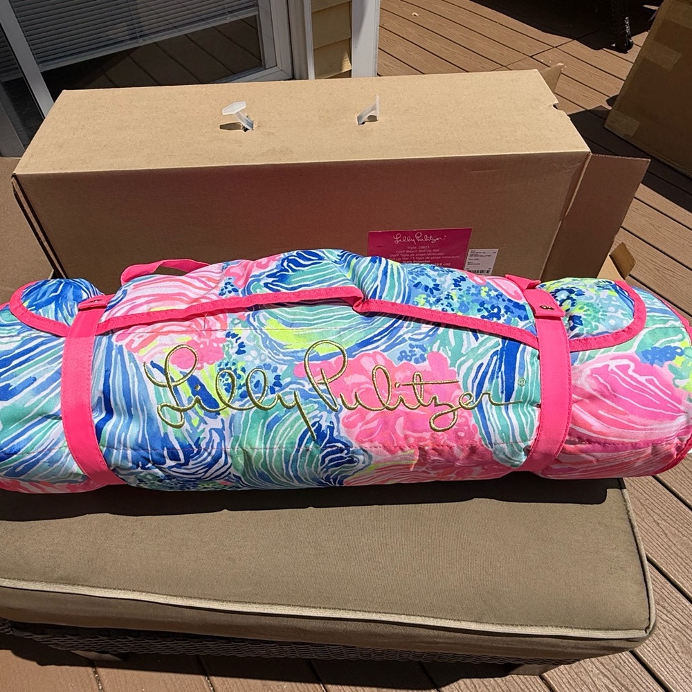 Lilly Pulitzer “Beach Please” Beach Rolling Mat